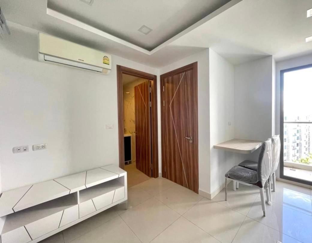 Arcadia Beach Resort By Psr Pattaya Esterno foto